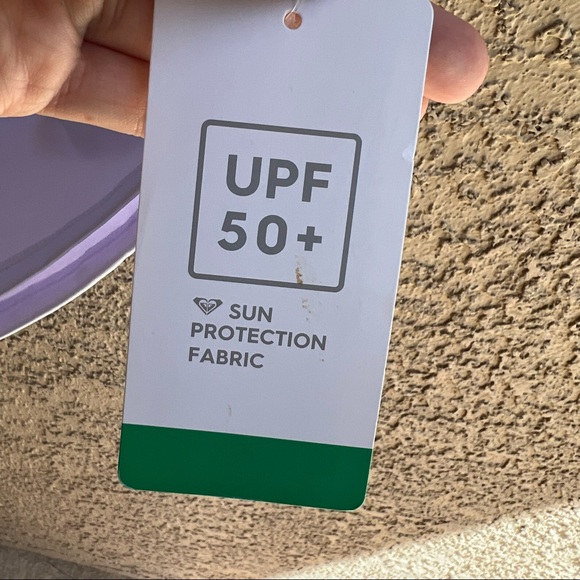 Roxy rashguard - Picture 4 of 7